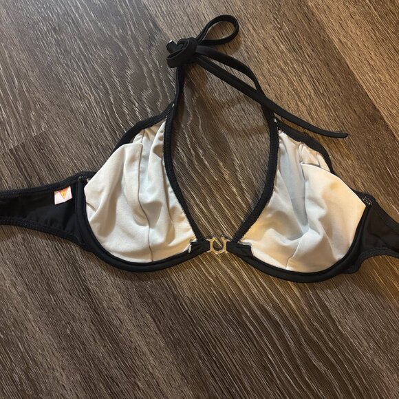 90’s Vintage Venus B bikini top - Picture 3 of 5